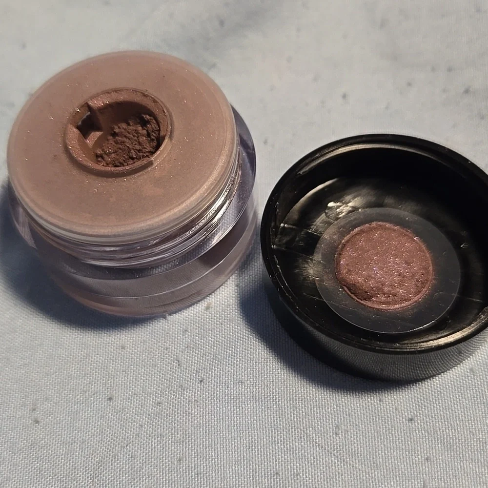Avon-Smooth Mineral Eyeshadow in 'Midnight Mauve' Full Size Discontinued